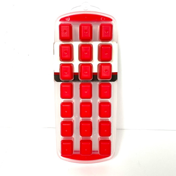 2 Pk Flexible Silicone Bottom Pop Out Ice Cube Trays - Picture 2 of 4